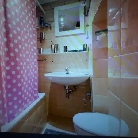 Flora House Рим